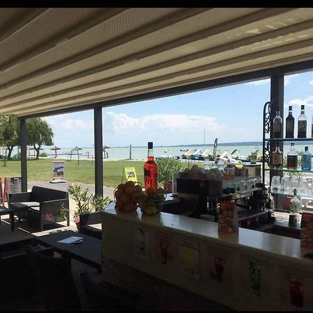 Babzsi Nyaralo Villa Vonyarcvashegy Buitenkant foto