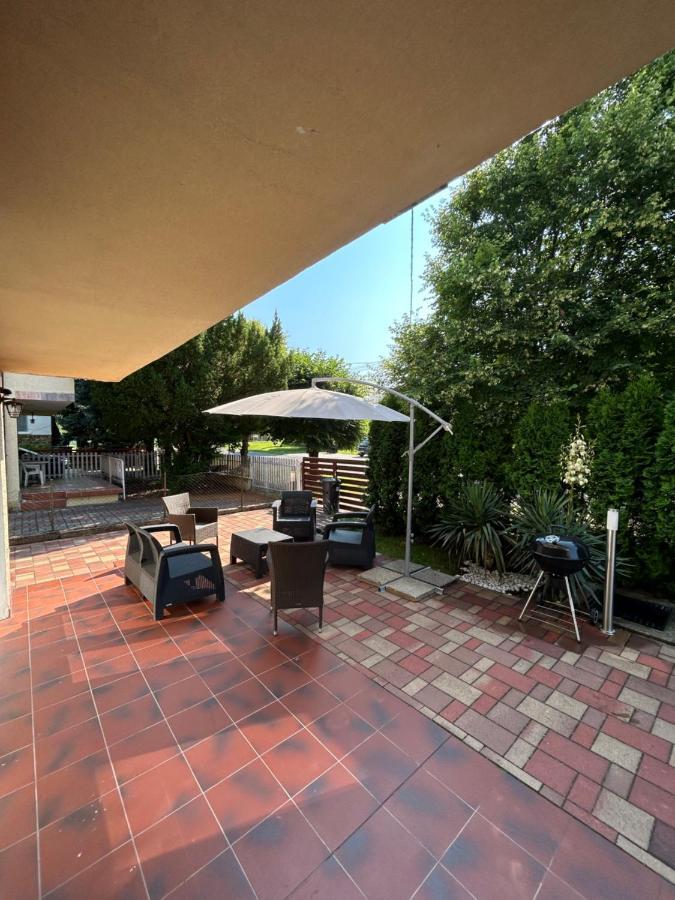 Babzsi Nyaralo Villa Vonyarcvashegy Buitenkant foto